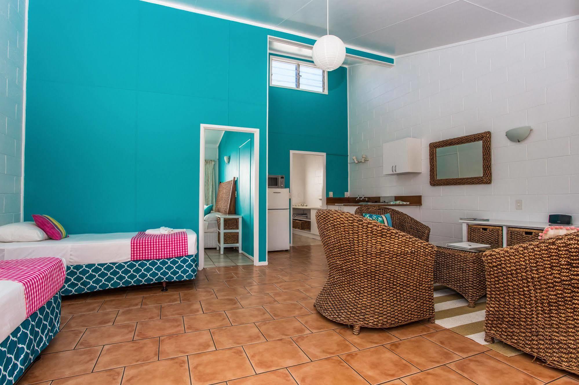 The Black Pearl Beachside Apartments Rarotonga Exteriör bild